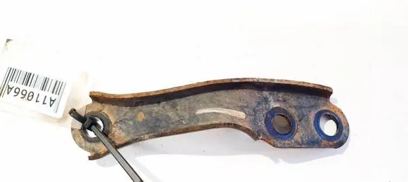Subaru B9 Tribeca Engine mounting bracket 