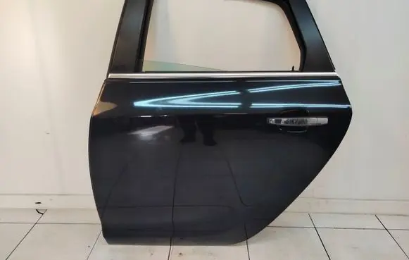 Opel Astra J Rear door 