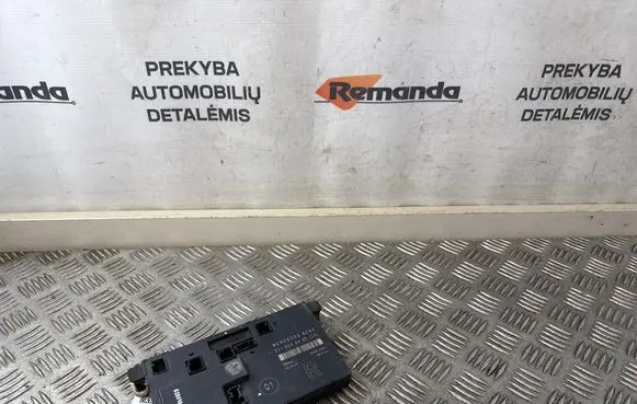 Mercedes-Benz E W211 Door control unit/module 2118208485