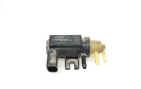 Volkswagen Transporter - Caravelle T5 Vacuum valve 1K0906627A 12T350 70086800
