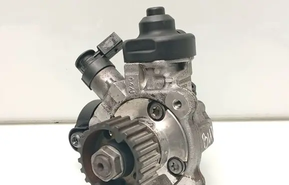 Audi A5 8T 8F Fuel injection high pressure pump 059130755AH 059130111Q 0928400708
