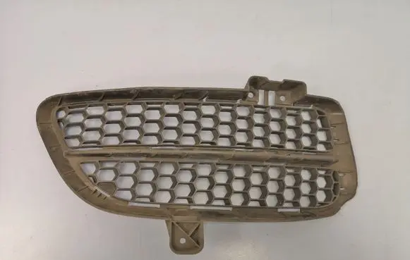 Volkswagen Touareg I Front bumper lower grill 7L6853666B