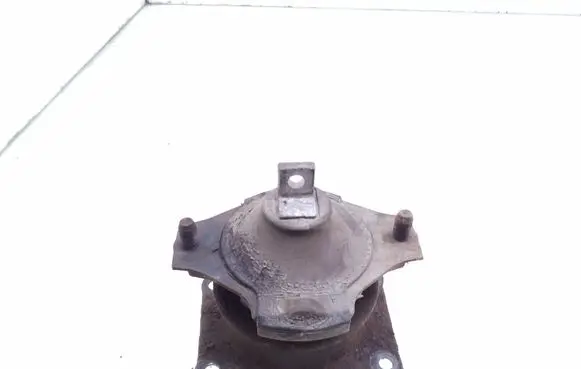 Honda Accord Engine mount bracket