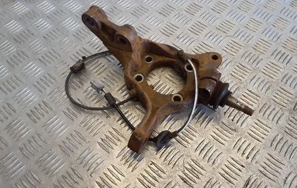 Subaru Impreza III Front wheel hub