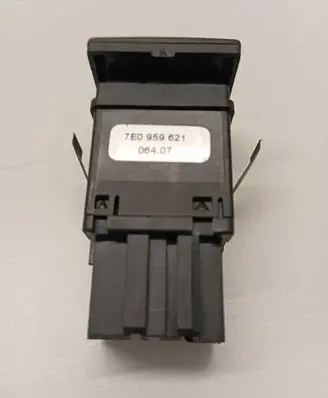 Volkswagen Transporter - Caravelle T5 Windscreen/window heater switch 7E0959621 06407