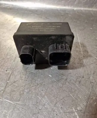Suzuki SX4 Glow plug pre-heat relay 55203394 0281003043