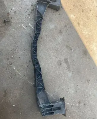 Citroen C4 I Front bumper mounting bracket
