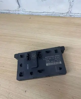 Mercedes-Benz Vito Viano W639 Door control unit/module 6398201026 00006176