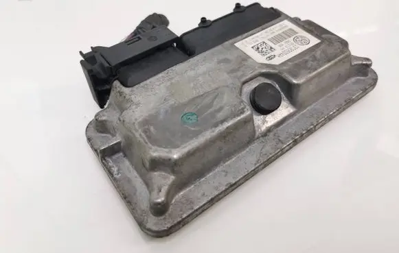 Volkswagen Golf V Engine control unit/module 03C906024AH 6G43GYB1H 0883H06