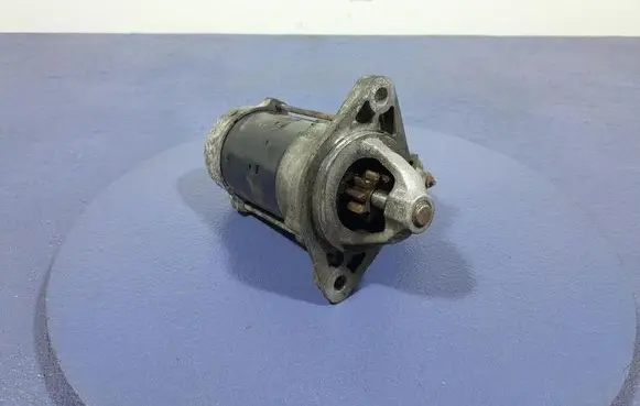 Toyota Corolla Verso E121 Starter motor 281000D090