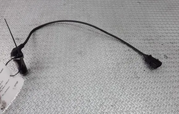 Volkswagen Golf III Crankshaft position sensor