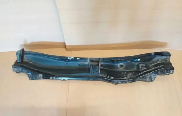 Toyota Camry Wiper trim