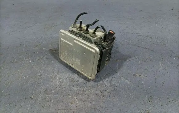 Volkswagen Caddy ABS Pump 7E0614517L