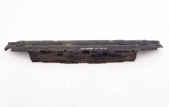 Mitsubishi Pajero Rear bumper support beam 