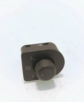 Volkswagen PASSAT B5 Wing mirror switch 1J1959565F