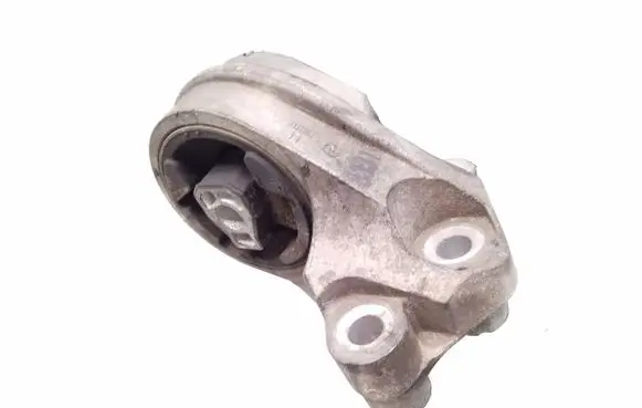 Chevrolet Captiva Engine mount bracket X01187