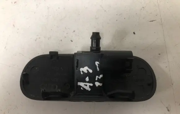 Audi A3 S3 8V Windshield washer spray nozzle 8V3955987A