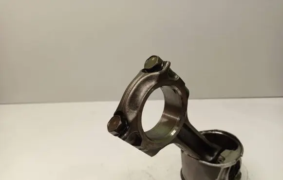 Ford Ranger Piston with connecting rod 21L