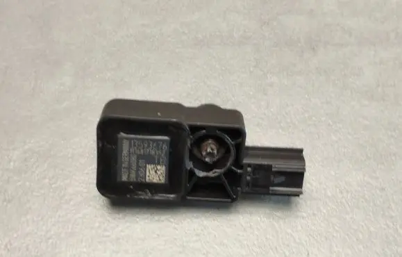 Opel Insignia A Airbag deployment crash/impact sensor 13593676 R1681718352