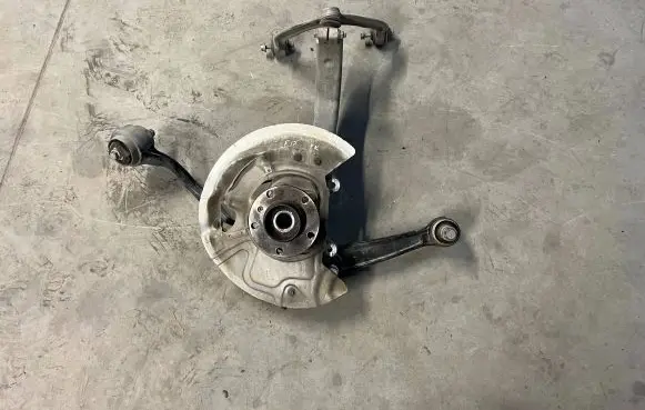 BMW X5 F15 Front wheel hub spindle knuckle 6773783 31216773783