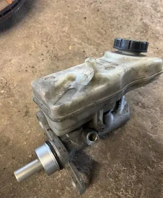Renault Megane II Master brake cylinder 320671112 32067111