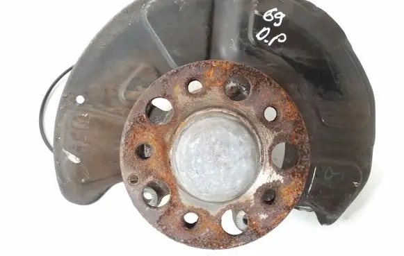 Mercedes-Benz E W212 Front wheel hub A2123322401 A2123320800