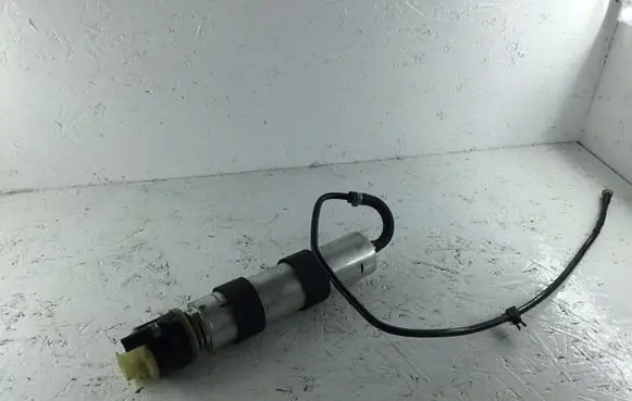 BMW X5 F15 Fuel injection high pressure pump 8572525