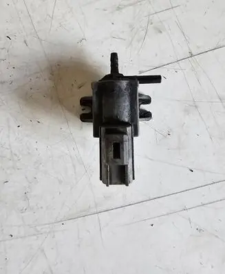 Land Rover Range Rover Sport L320 Valve vacuum 08T025