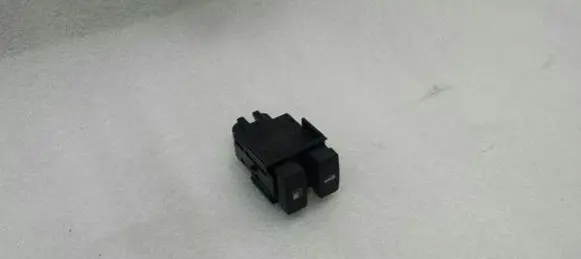 Lexus IS-F Fuel tank opening switch 15A990