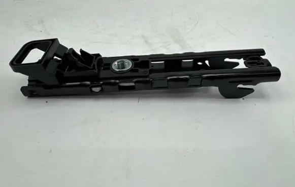 Audi Q2 - Seat belt height adjuster 4M0857819A