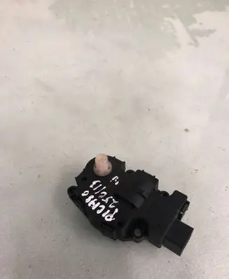 Citroen C4 Grand Picasso Radiator active air flap actuator A21200600