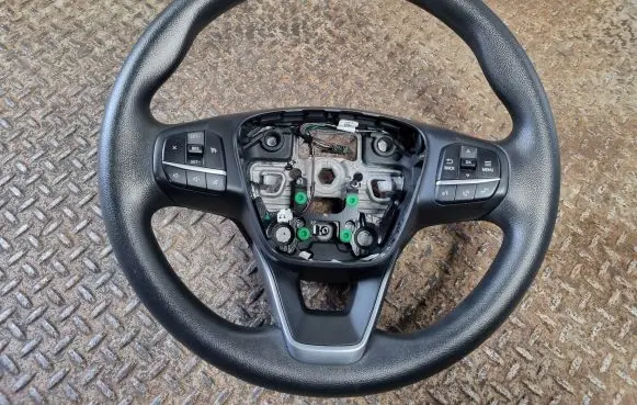 Ford Escape IV Steering wheel LJ6B3600 LJ6B3600AE3ZHE