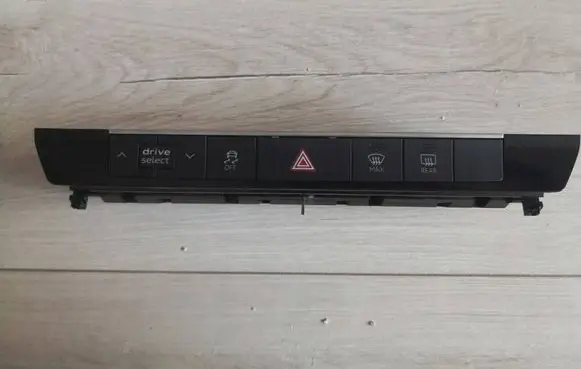 Hazard light switch