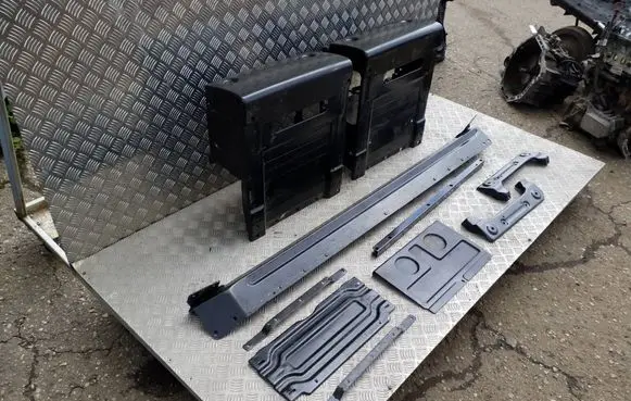 Mercedes-Benz Vito Viano W447 Driver seat console base A4479104700 A4479104800 A4476400000