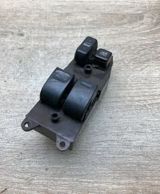 Toyota Yaris Electric window control switch YarisWindowSwitch 0114A24