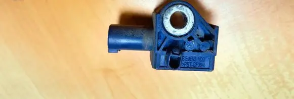 Mercedes-Benz E W212 Airbag deployment crash/impact sensor A2128204926