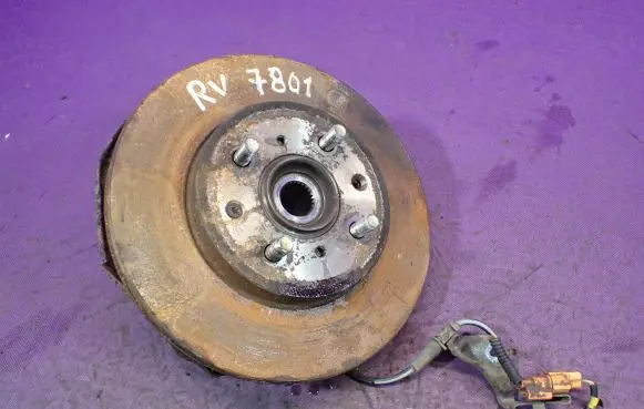 Honda Civic Front wheel hub spindle knuckle