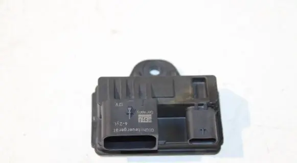 BMW 5 F10 F11 Glow plug pre-heat relay 7823290
