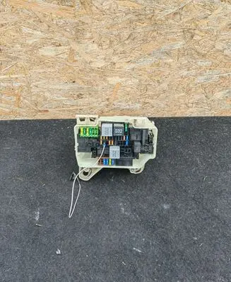 Mercedes-Benz C W205 Fuse module