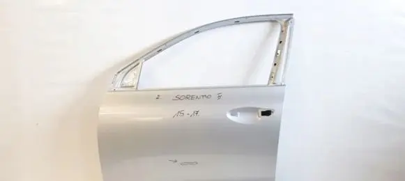 KIA Sorento Front door