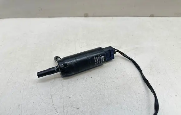 BMW 3 E92 E93 Headlight washer pump 8377430
