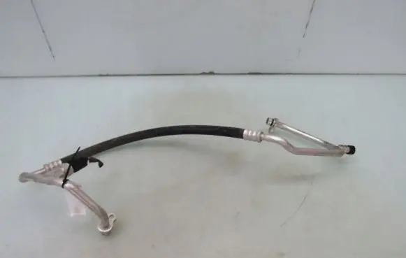 Mazda 3 Air conditioning (A/C) pipe/hose