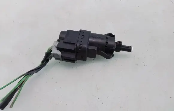 Ford Mondeo Mk III Brake pedal sensor switch 3M5T13480