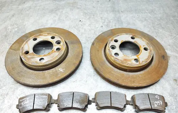 Volkswagen Transporter - Caravelle T5 Rear brake disc