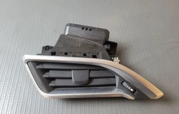 Peugeot 208 Dashboard side air vent grill/cover trim 9633131777