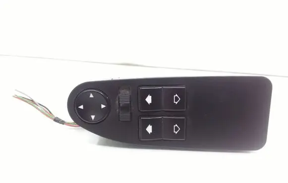 BMW 5 E39 Electric window control switch 8368988