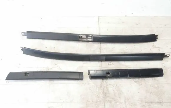 Roof trim bar molding cover