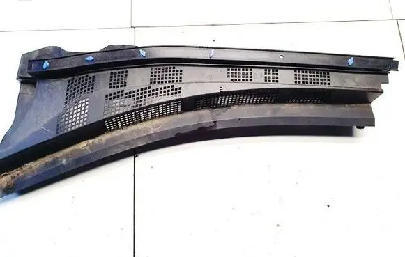 Mazda CX-30 Wiper trim d41s507s1 d41s