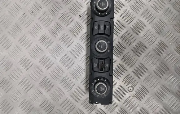 BMW 5 E60 E61 Climate control unit 6956827 900251550018 0325719