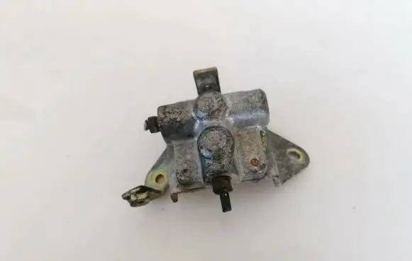 Toyota Yaris Brake power pressure regulator 